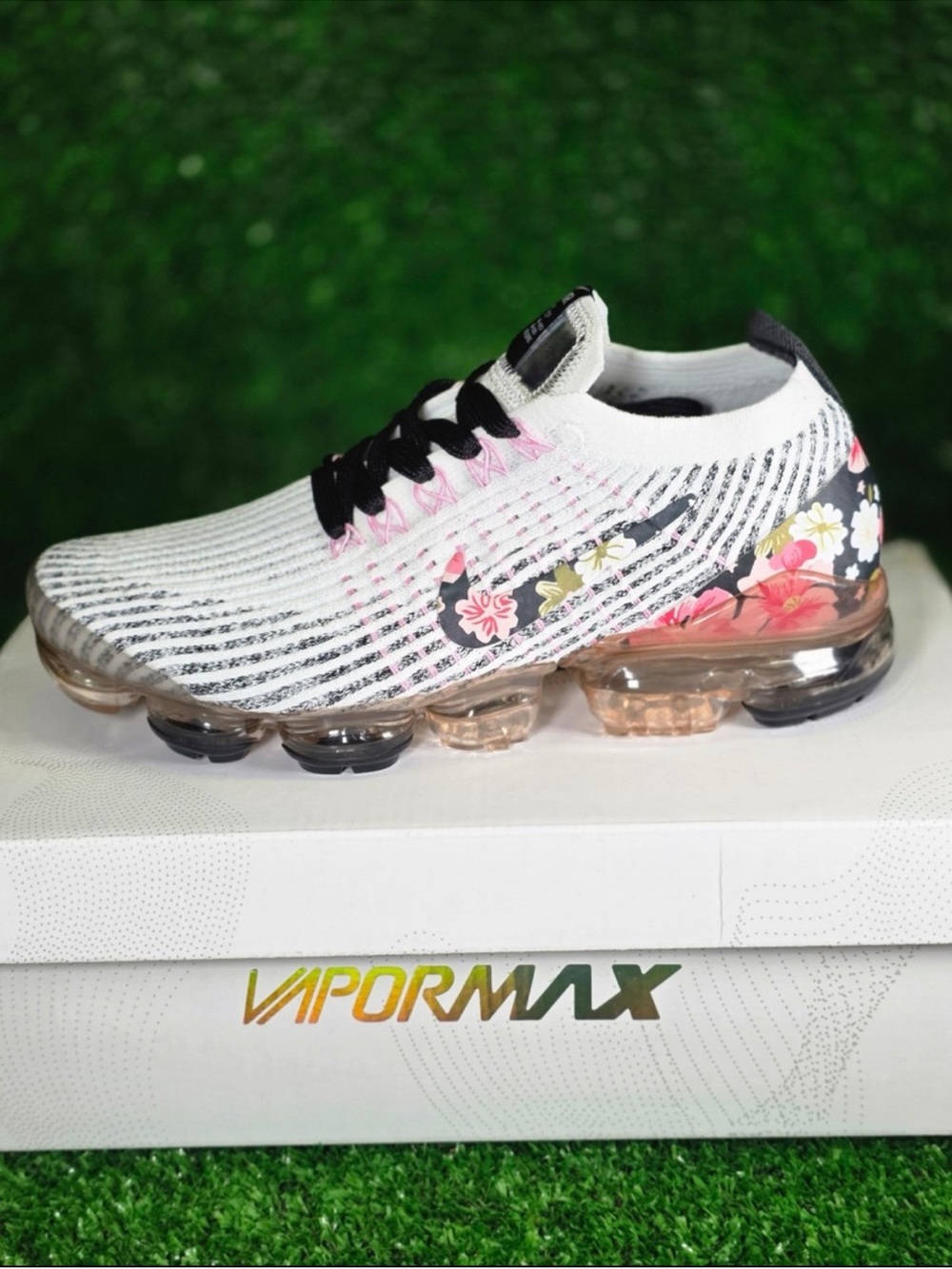 Floral White Women's VaporMax-Style Running Shoe! Very Rare!! Super cute!! Stand